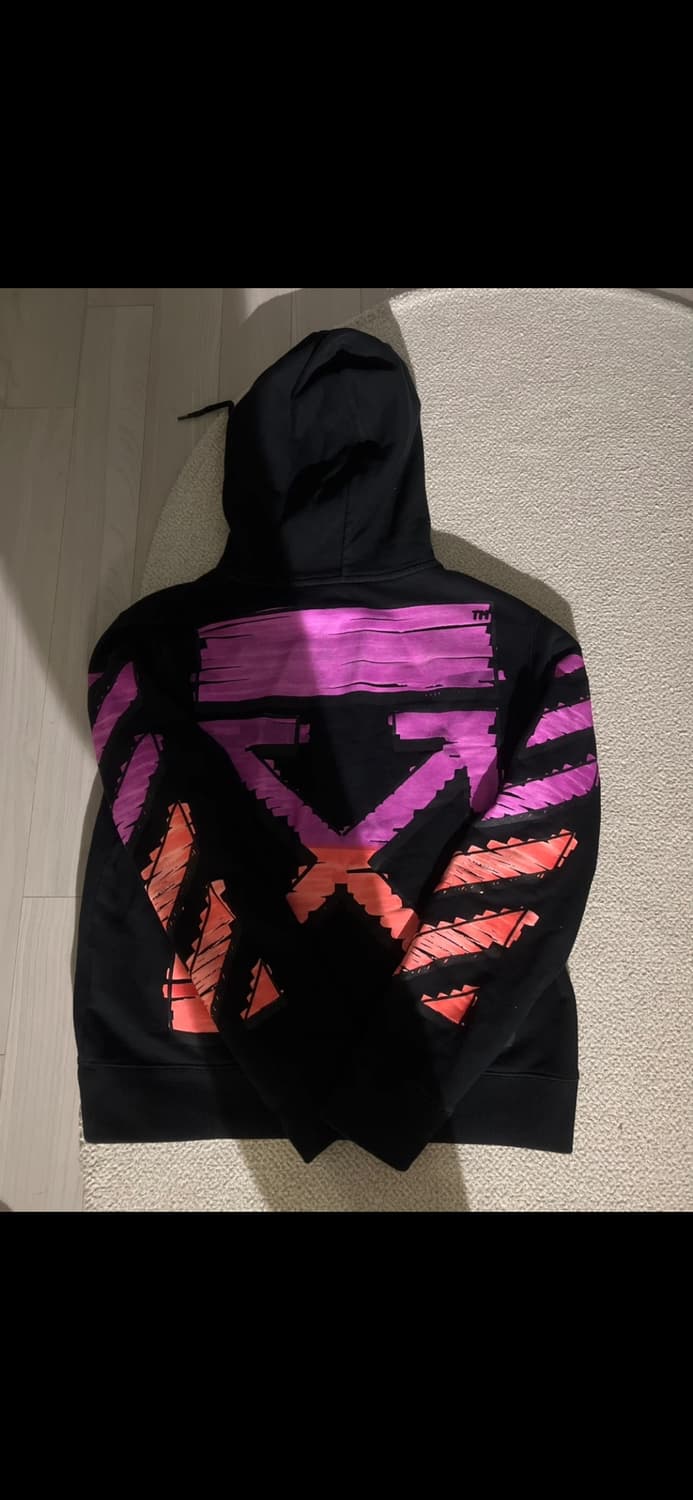 오프화이트 후드티 상품이미지2