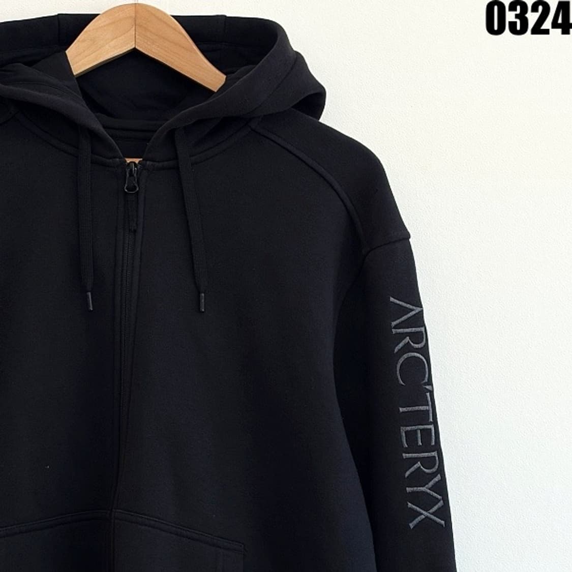 아크테릭스(ARC’TERYX) 블랙 컬러 풀집업 후드집업 L 0324 상품이미지2