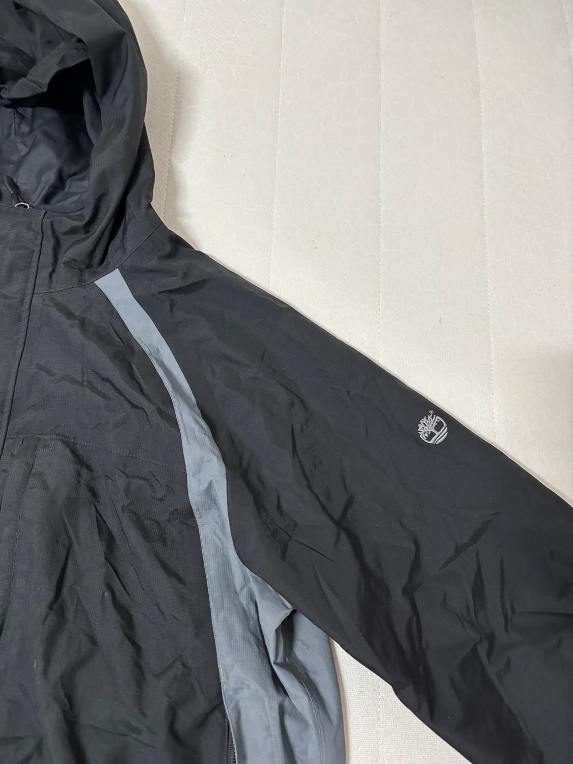 팀버랜드 바람막이 블랙 상품이미지2