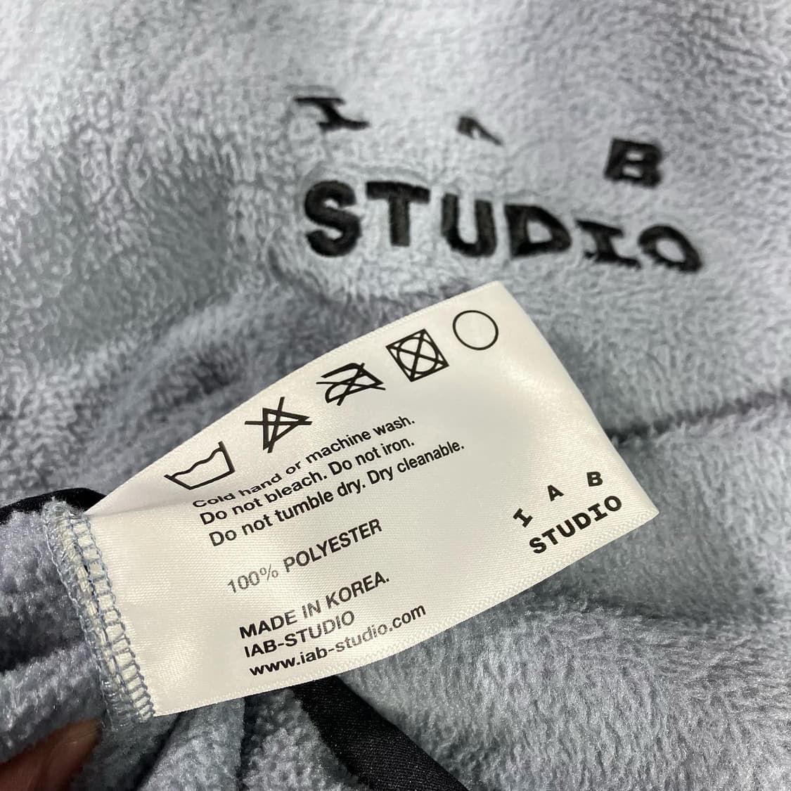 IAB STUDIO 아이앱 쿨그레이 반집업 후리스 상품이미지8