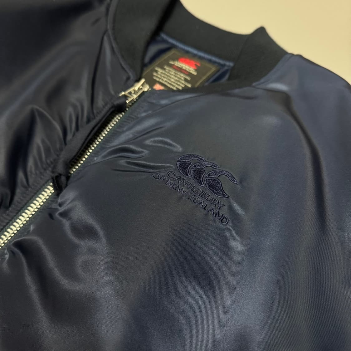 캔터베리 네이비컬러 나일론 양면 자수 패치로고 MA-1 플라이트 자켓 상품이미지4