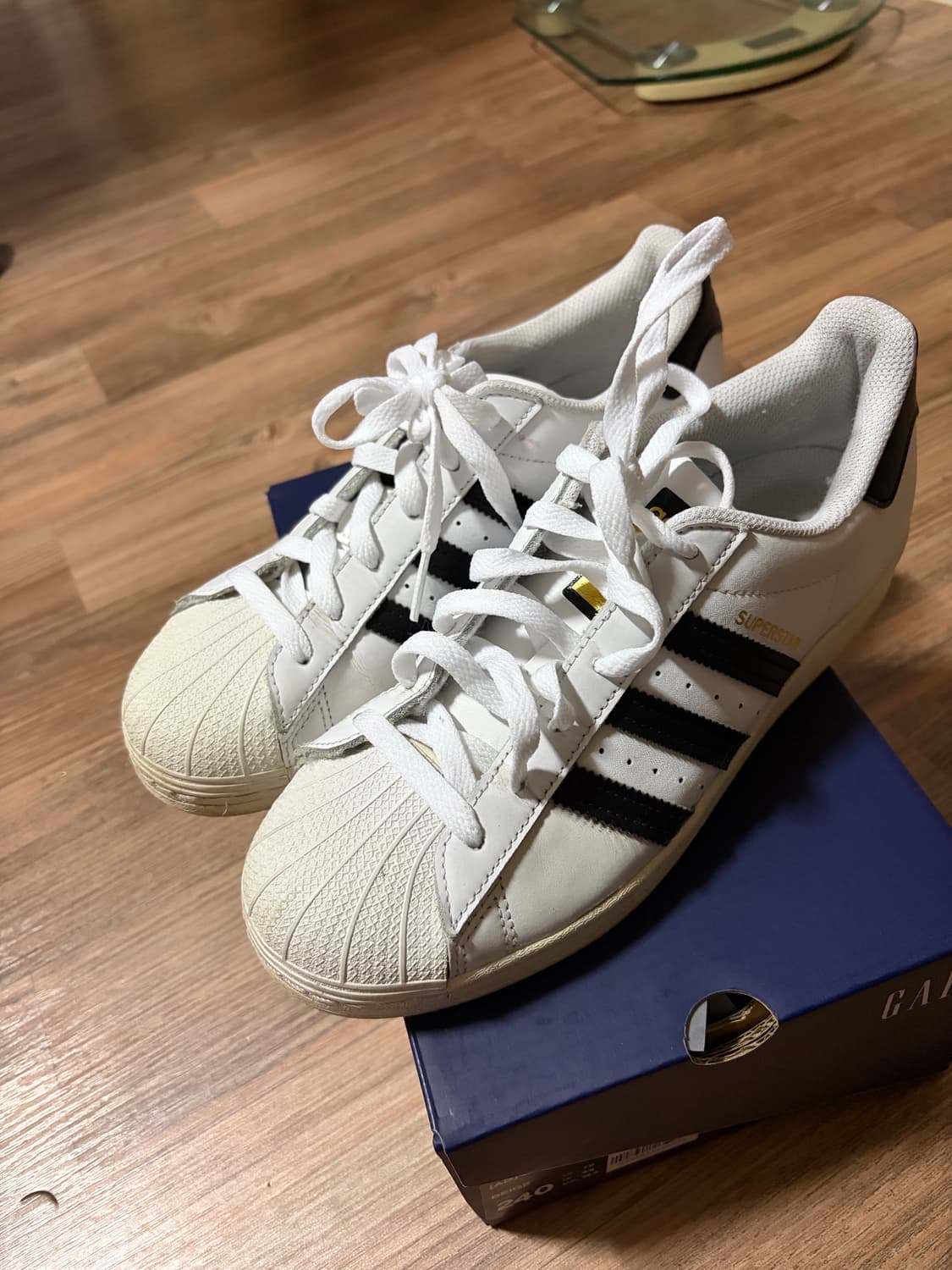 아디다스 슈퍼스타 흰/검 240mm 상품이미지2