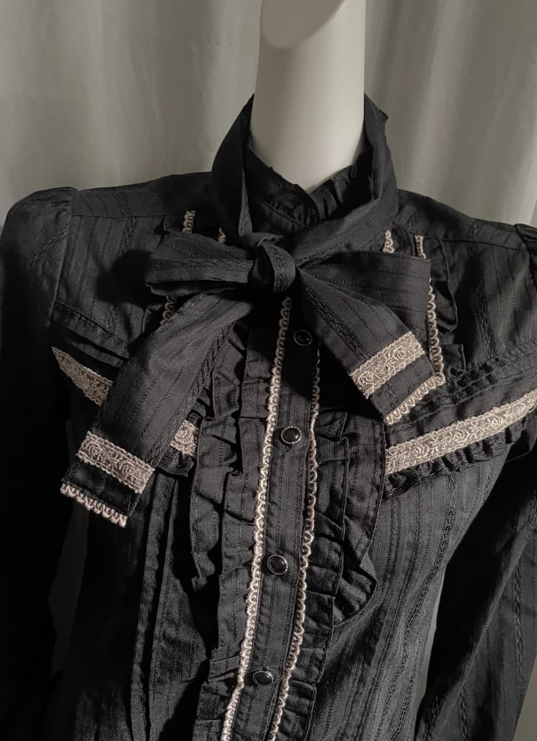 Axes femme 엑시즈팜 리본 블라우스 공겜여주 상품이미지2