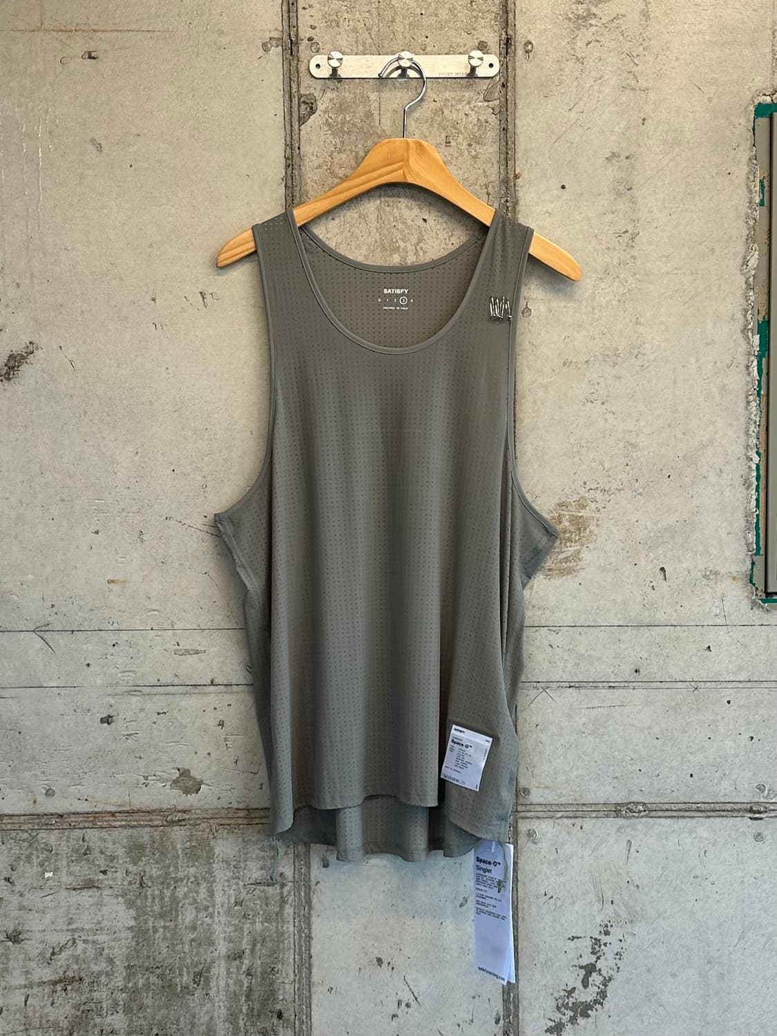 Satisfy Space-o Singlet Dry Sage 상품이미지2