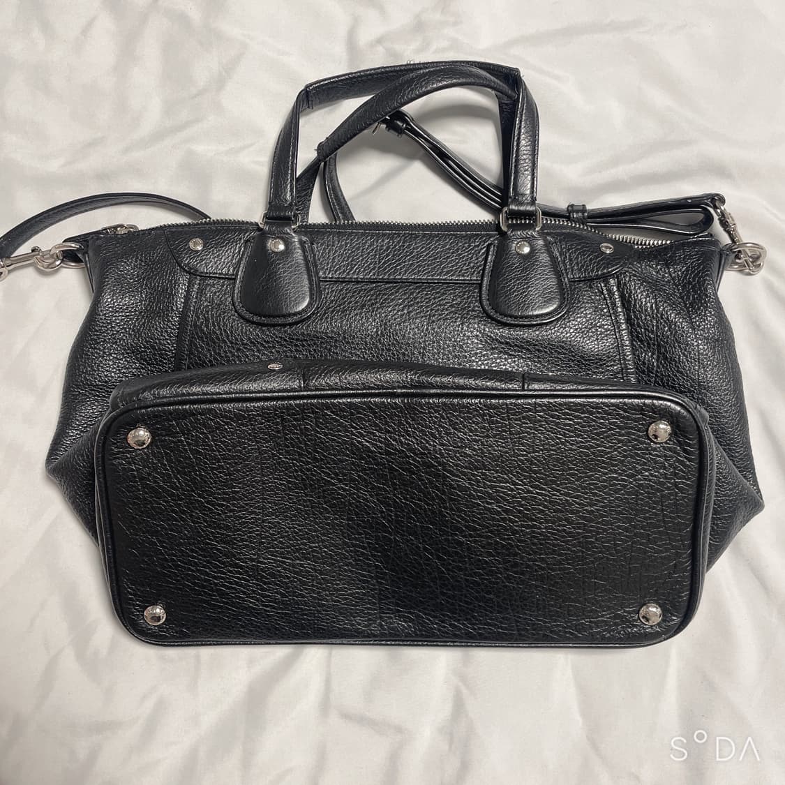 코치 블랙 가죽 숄더 크로스백 상품이미지4