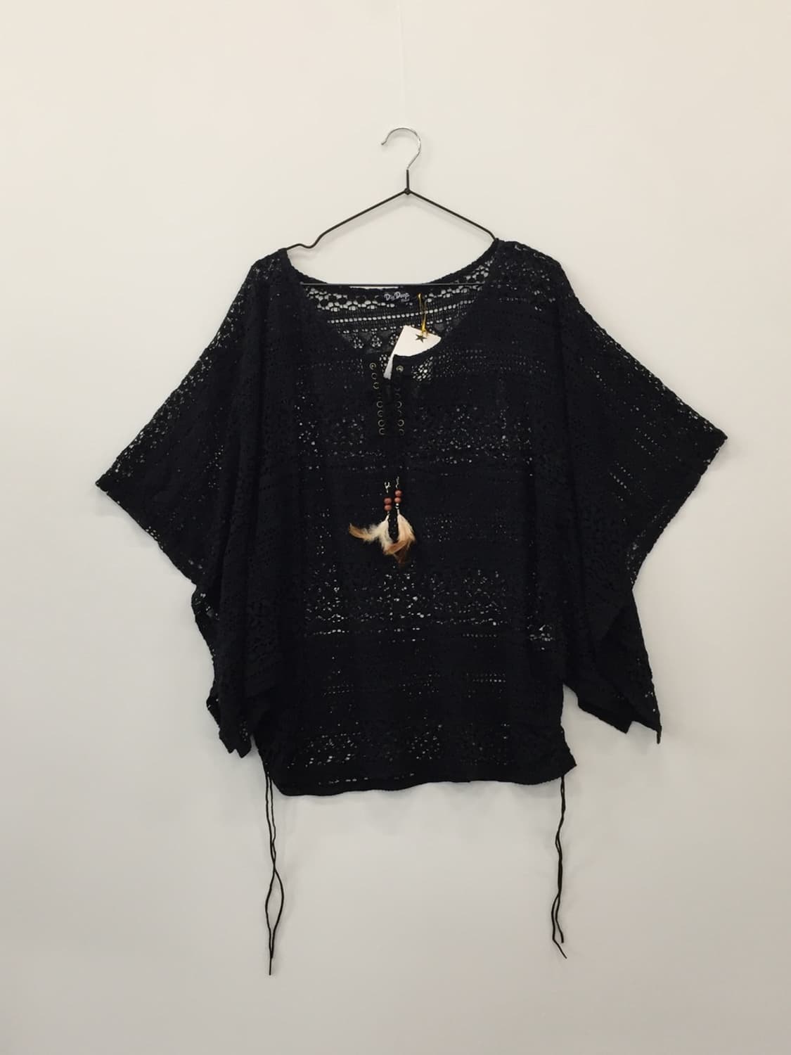 'Dig Deep' Black Crochet Poncho Top 상품이미지3