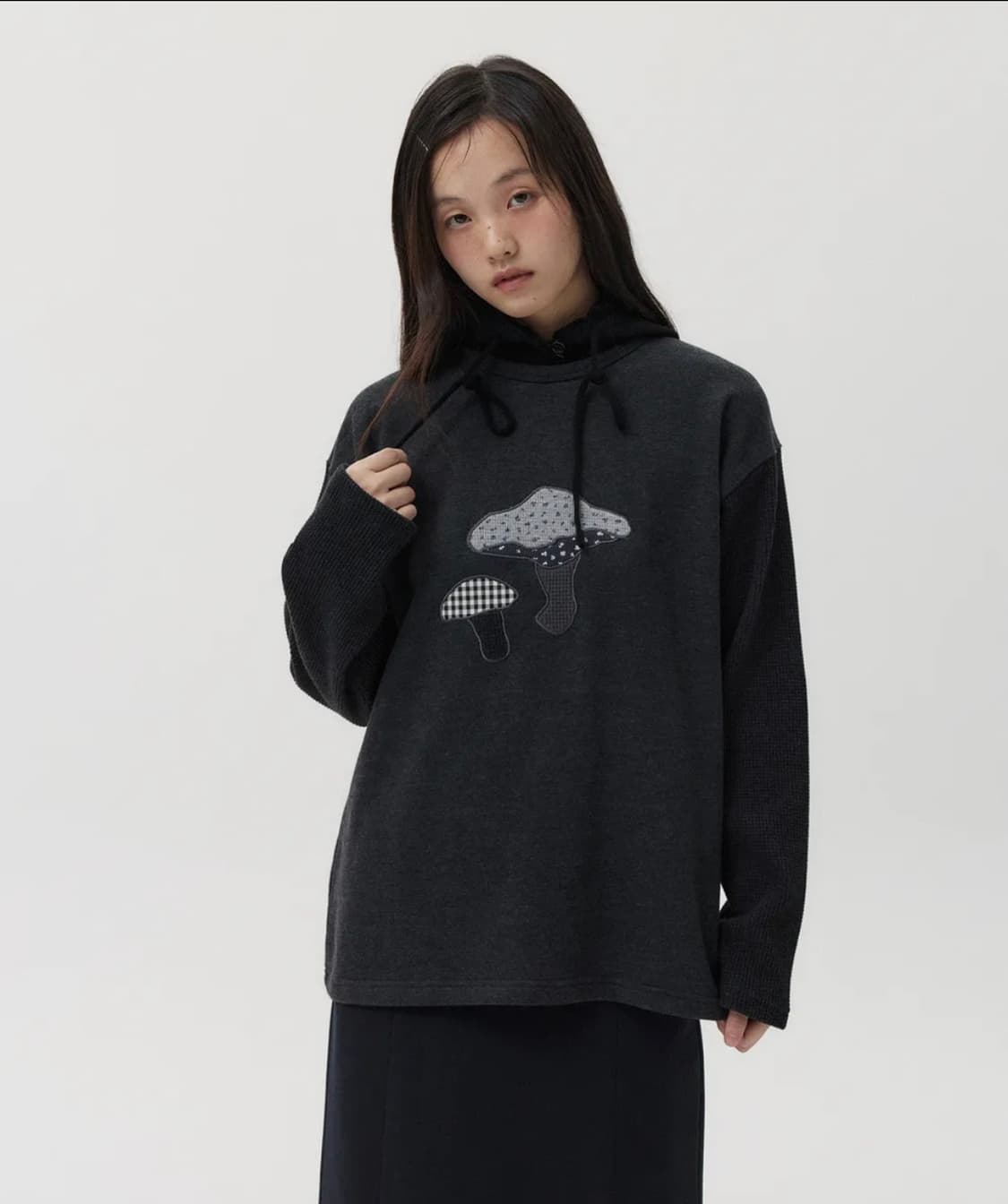 오헤시오 플라워 머쉬룸 티 차콜 상품이미지2