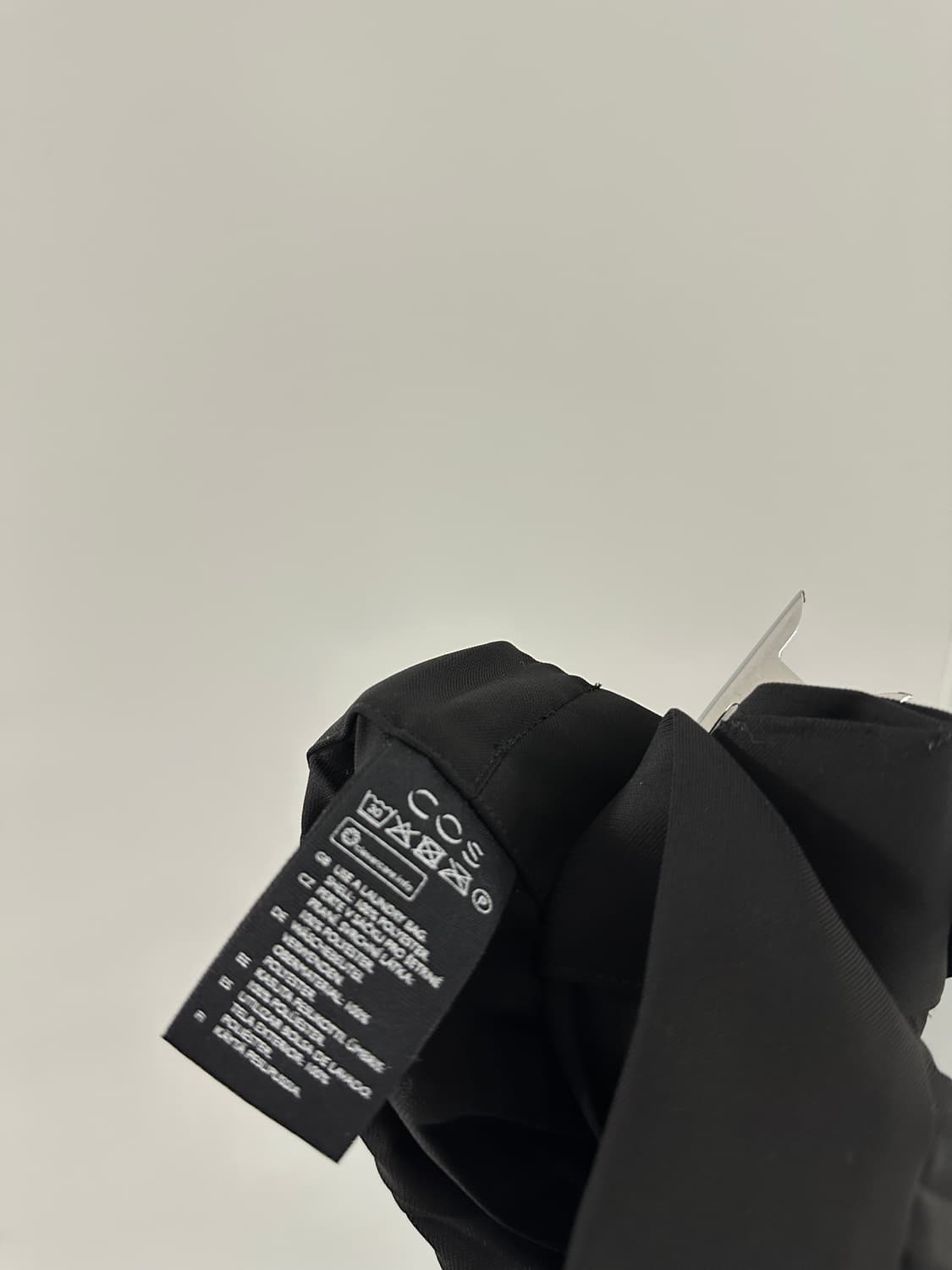 [COS 코스] 여성 블랙 플리츠 스커트 상품이미지7