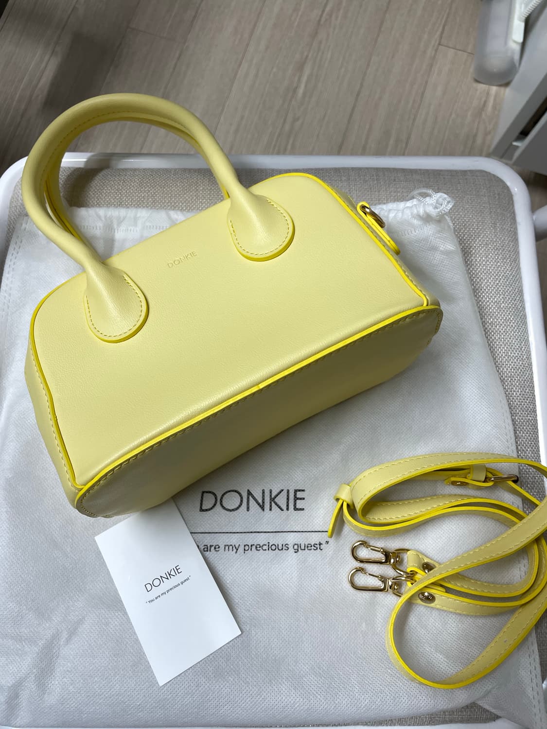 새상품) 돈키 래빗백 옐로우 상품이미지4