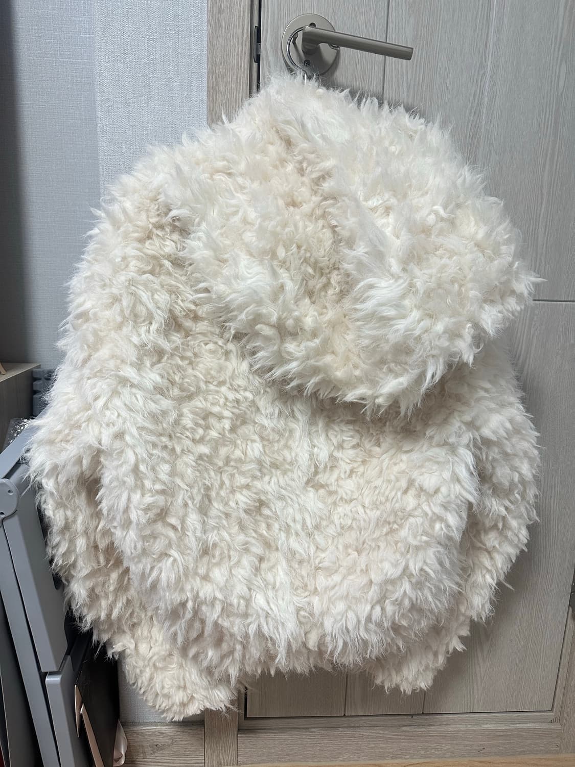 더티스 테디후드 퍼자켓 TEDDY HOOD FUR JACKET 상품이미지3