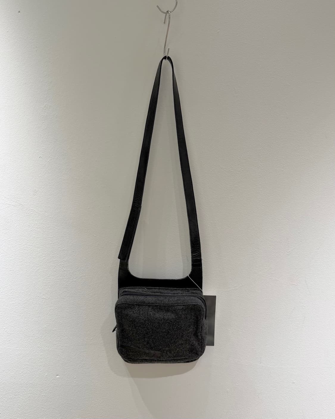 프라다 스포츠 차콜 fw99 아카이브 울 레더 크로스백 상품이미지2