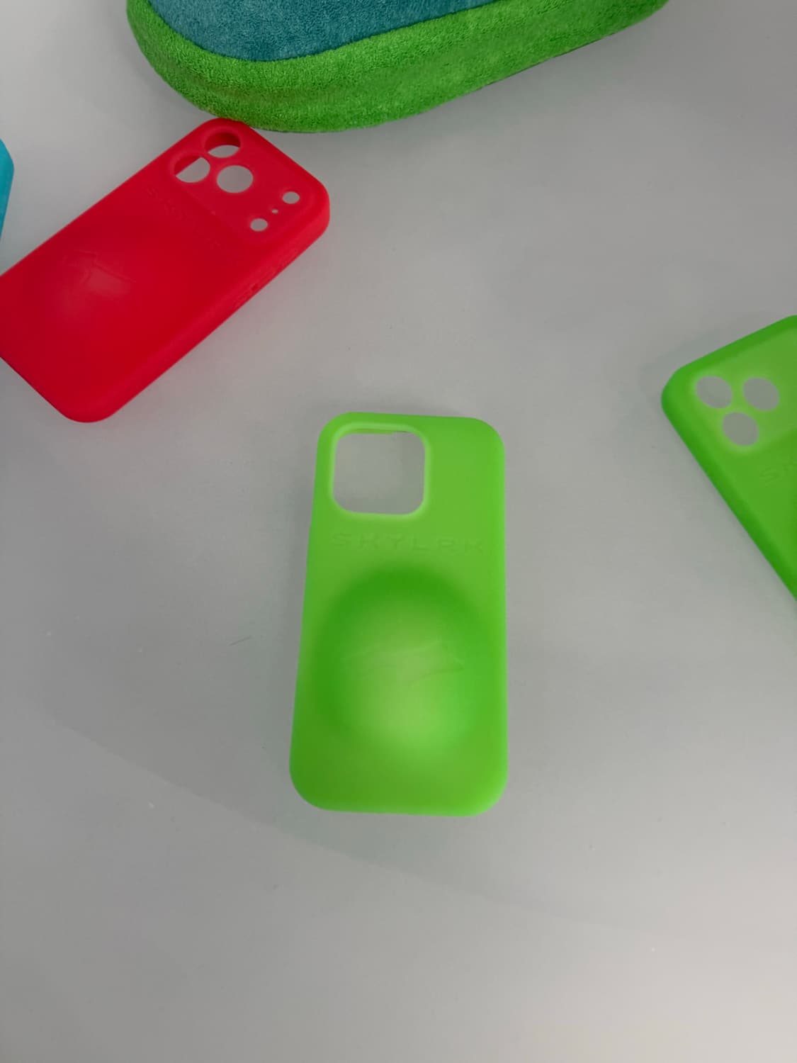 저스틴비버 skylrk 폰케이스 17 pro bl ,bk 상품이미지3