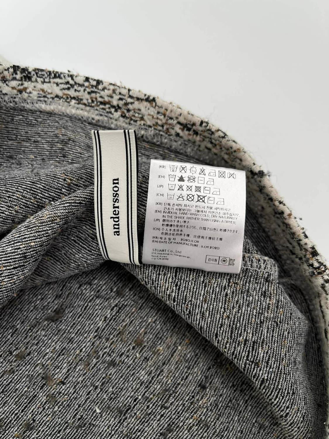 [L] 앤더슨벨 콘트라스트 서울21 판넬 반팔 티셔츠 상품이미지4