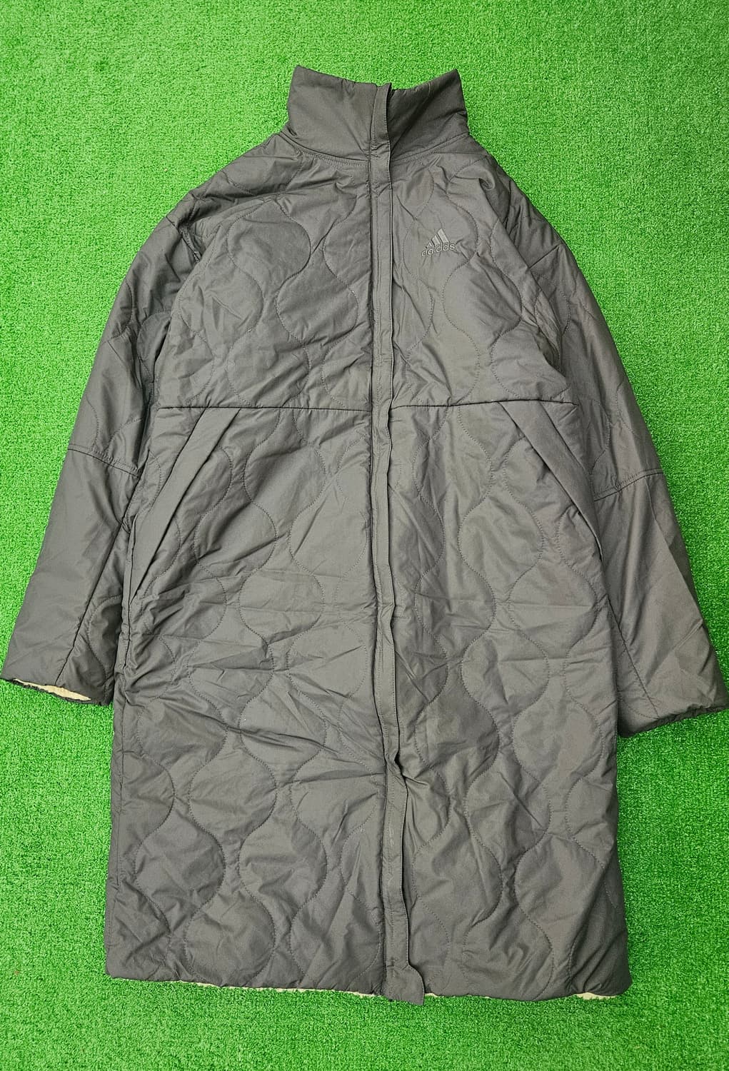 아디다스 퀼팅 리버시블 롱 점퍼 S 상품이미지1