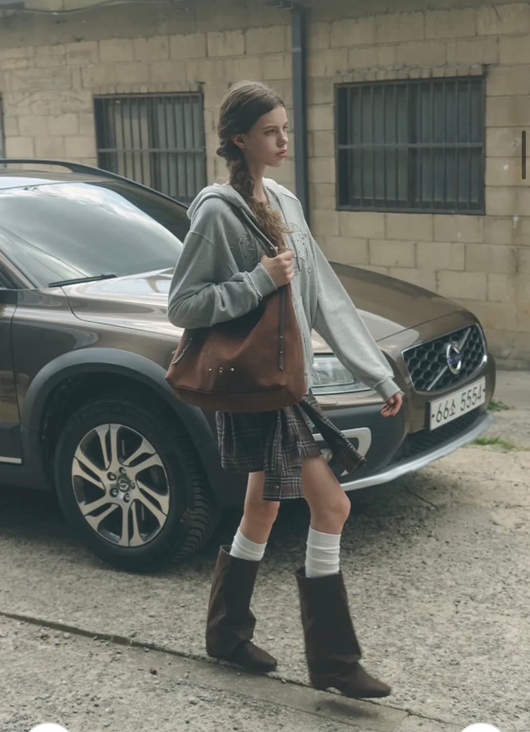 (새상품) 레더리 스웨이드 쇼퍼 드롭 숄더백 [BROWN] 판매 상품이미지5