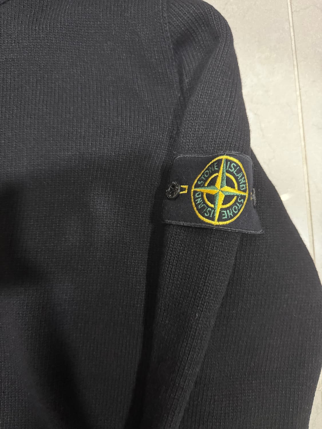 [당일출고,L사이즈] 새상품급 스톤아일랜드 램스울 반집업 니트 상품이미지2