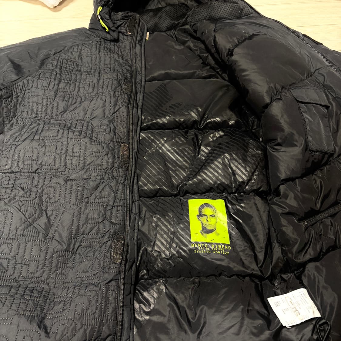 유일매물)나이키 00s 올드스쿨 브라질 월드컵 호나우드 패딩 상품이미지3