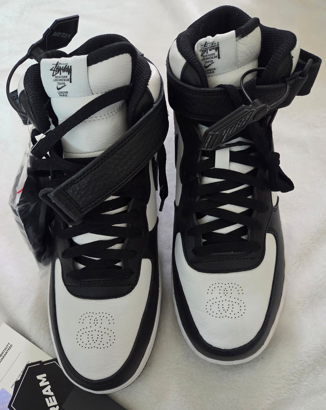 나이키 x 스투시 에어포스 1 '07 미드 SP 블랙 앤 라이트 본 상품이미지5