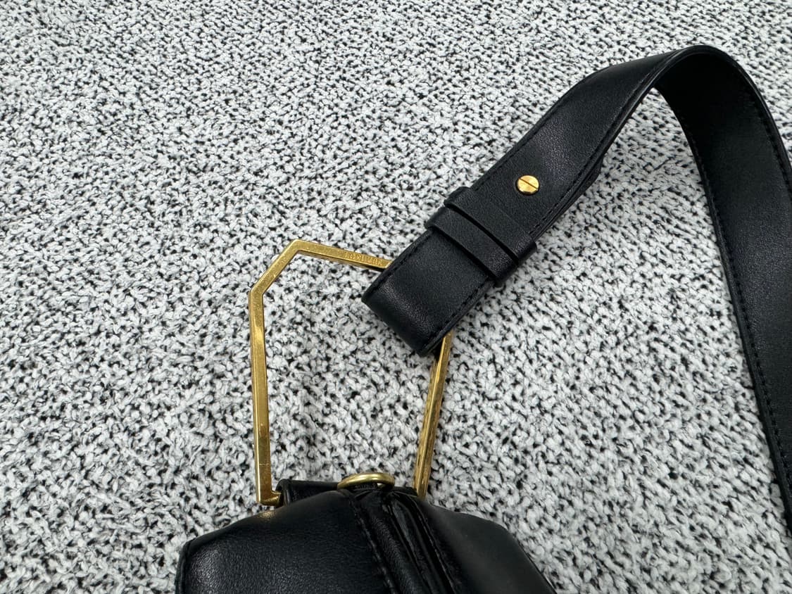 루에브르 삭드트롬펫 스몰백 상품이미지5