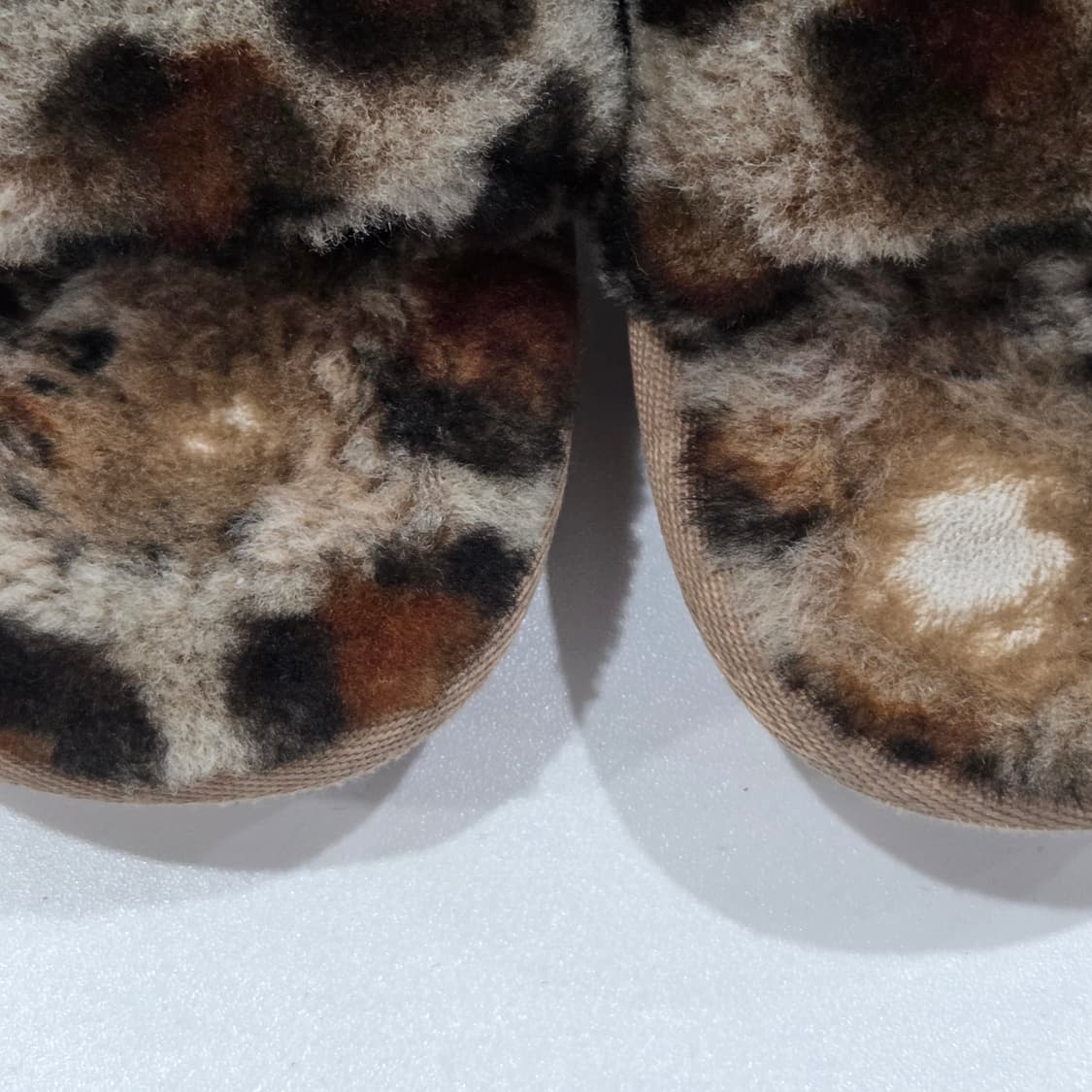 어그 코제트 슬라이드 레오파드 250mm  상품이미지8