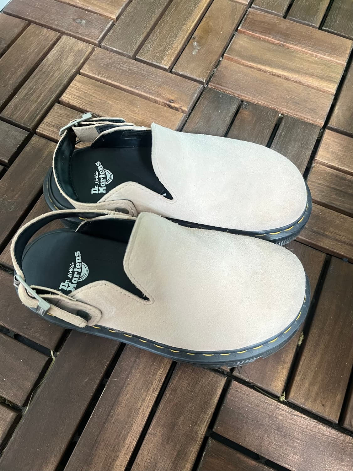 닥터마틴 연핑크 스웨이드 뮬 상품이미지1