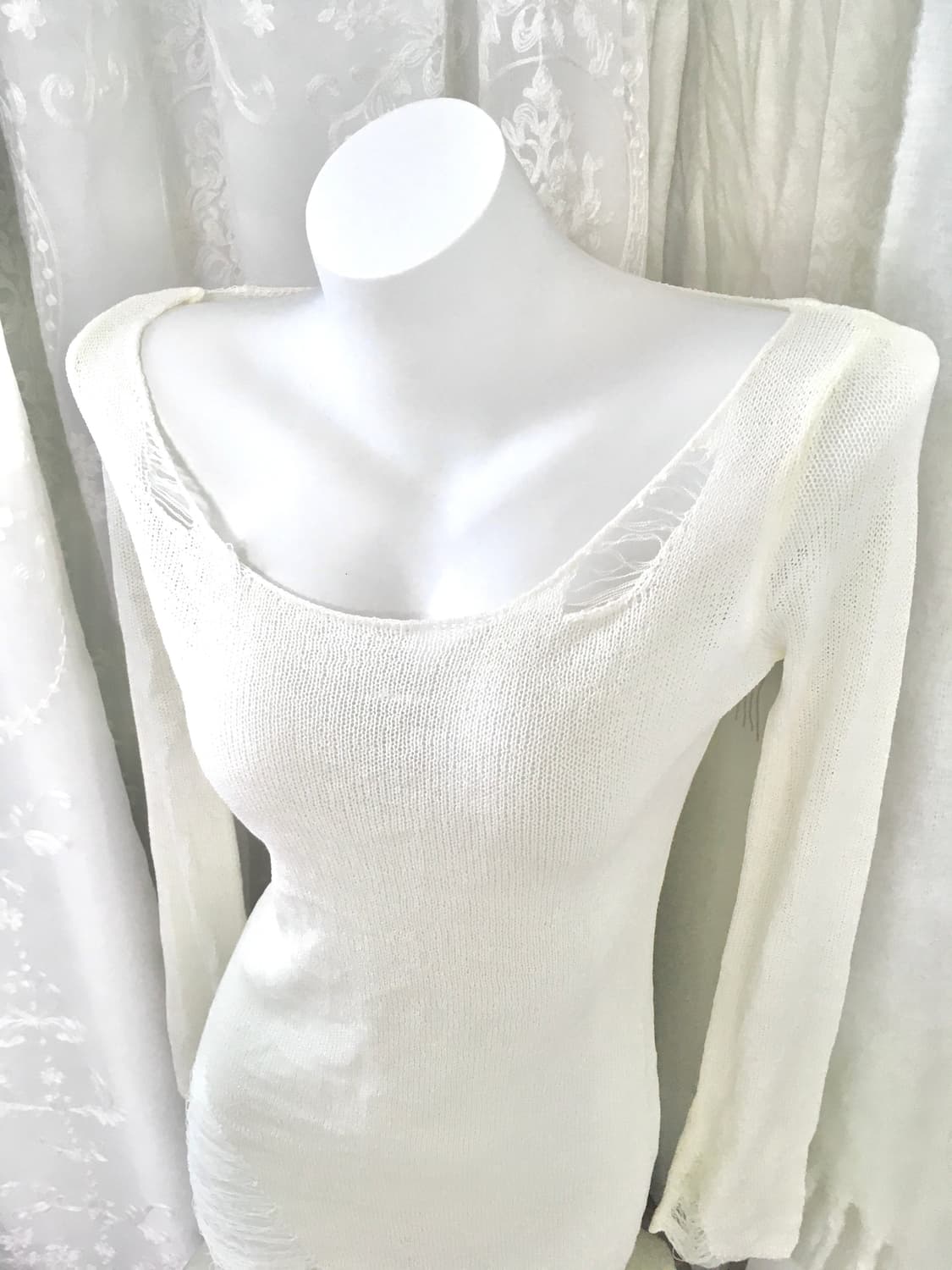 화이트 그런지 슬림 네트 롱슬리브  상품이미지5