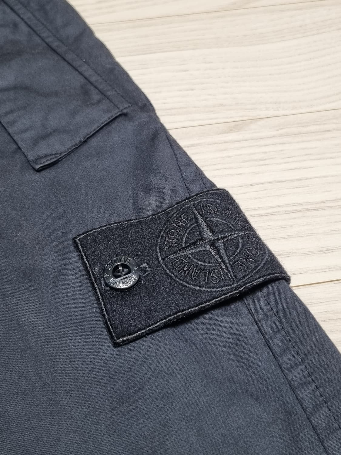 스톤아일랜드 고스트피스 팬츠 상품이미지4