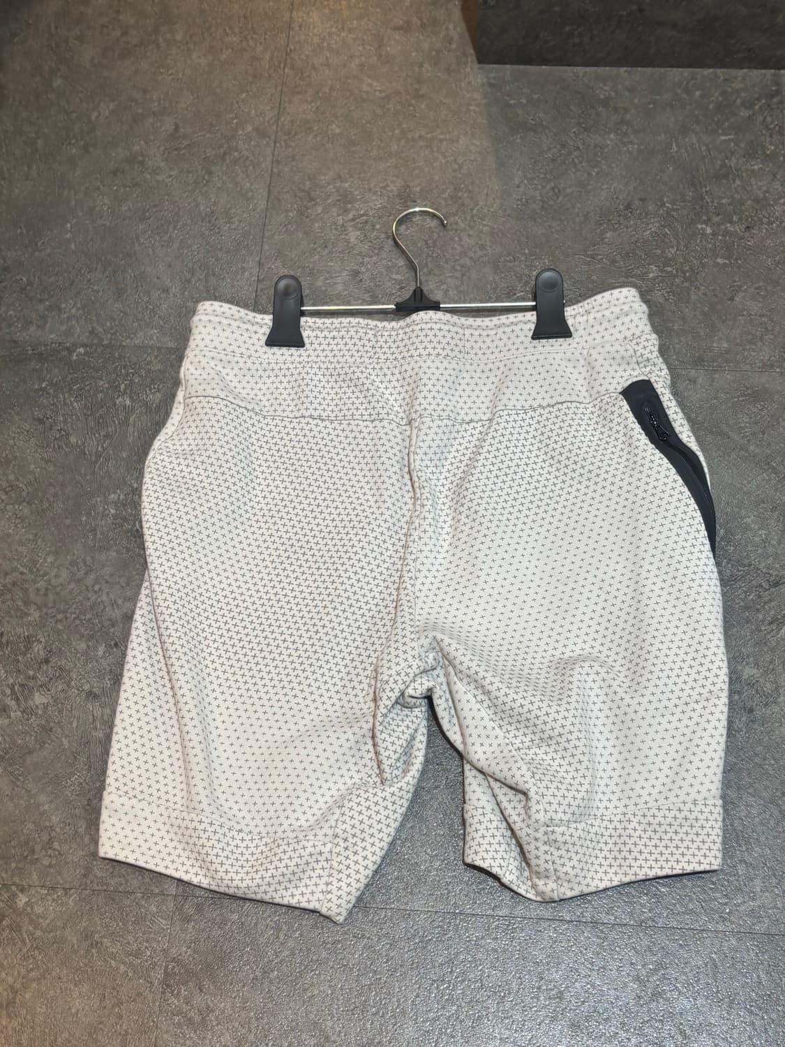 나이키 테크팩 반바지 M사이즈 상품이미지3