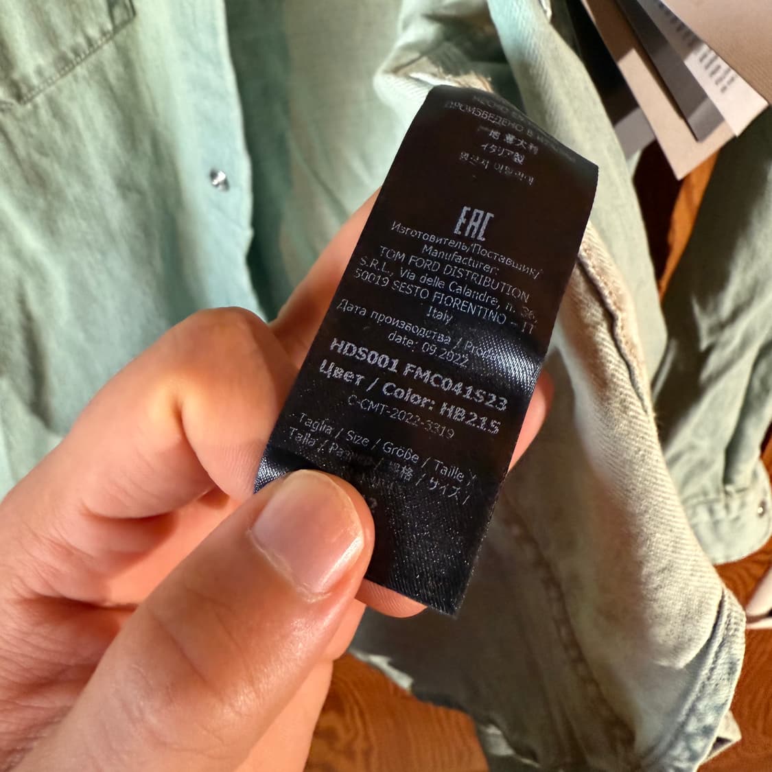 톰포드 데님 셔츠 새상품 판매 합니다. 상품이미지8