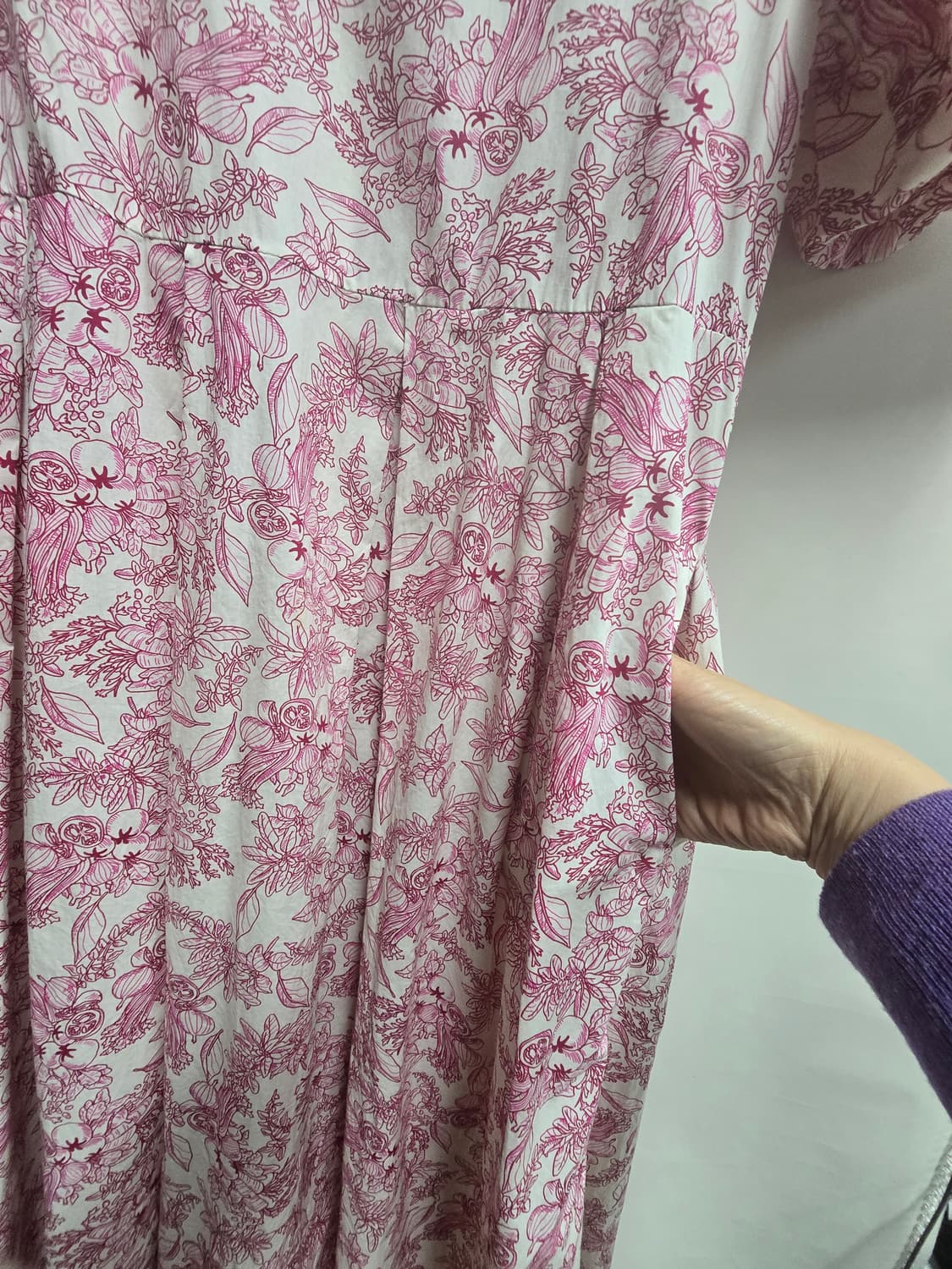 새상품)화사한 플라워 패턴 퍼프 소매 원피스 상품이미지4