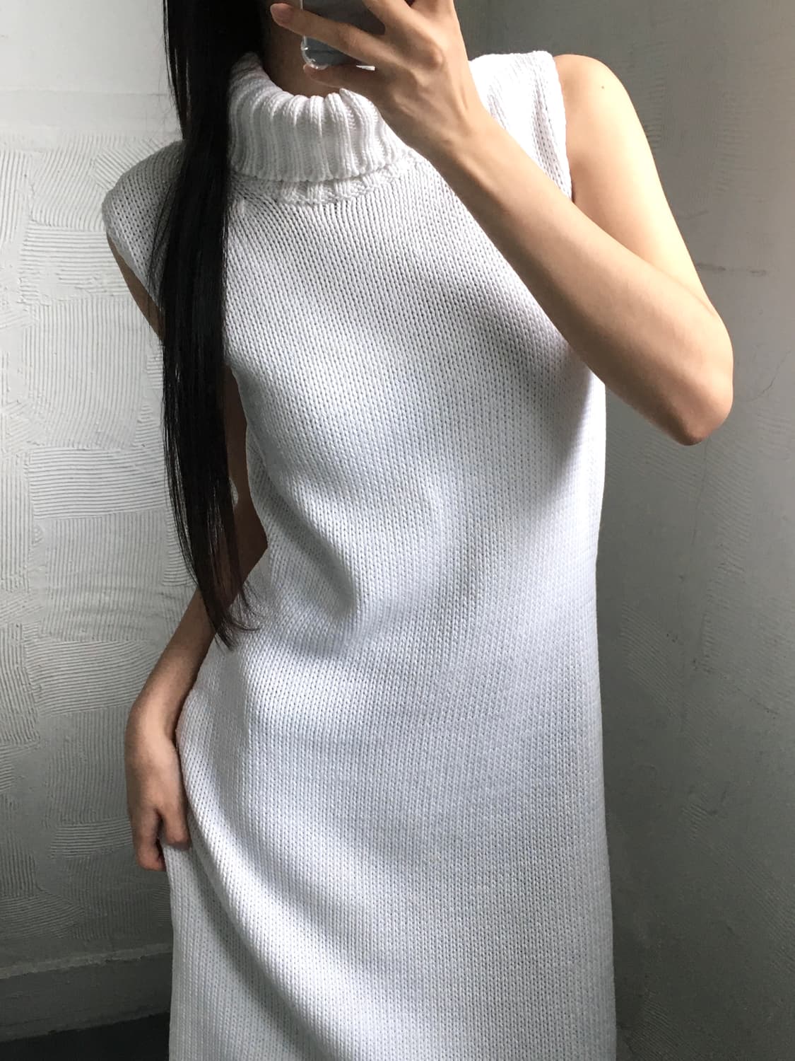 CELINE 셀린느 화이트컬러 터틀넥 슬리브리스 코튼 원피스 상품이미지3