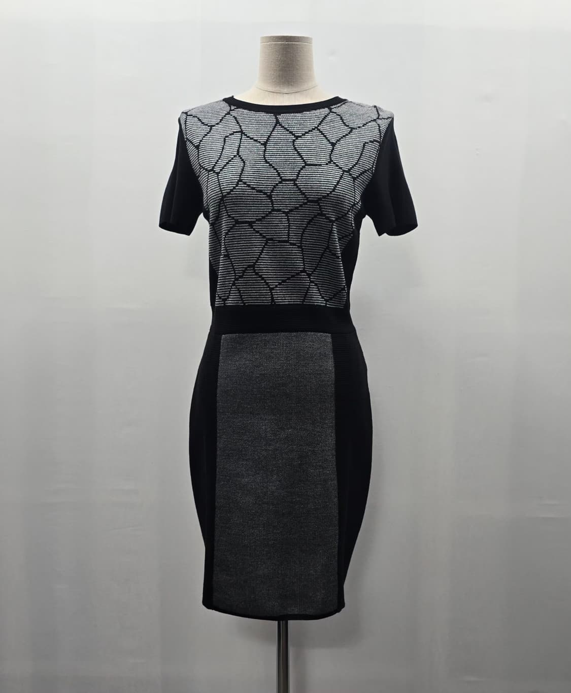 1331 IT MICHAA 잇미샤 니트 원피스 55사이즈 / 슬림핏 하객 상품이미지1