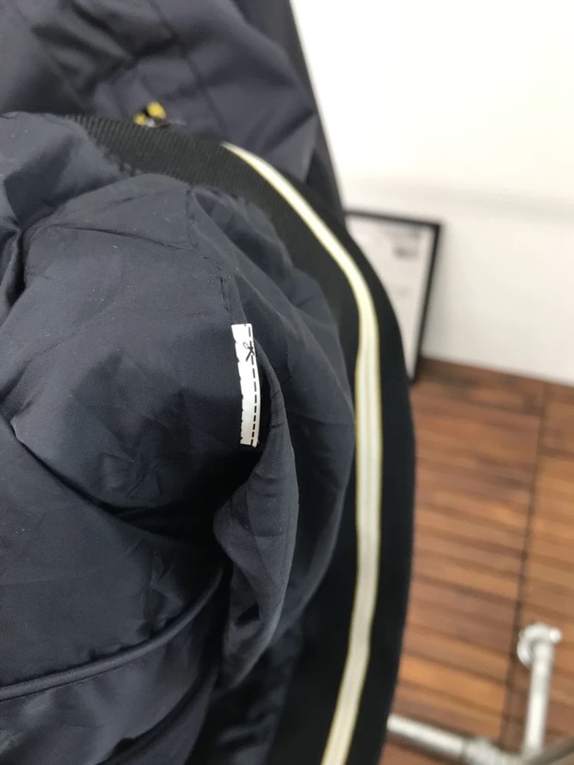 Zara Contrast Zip Windbreaker 상품이미지5