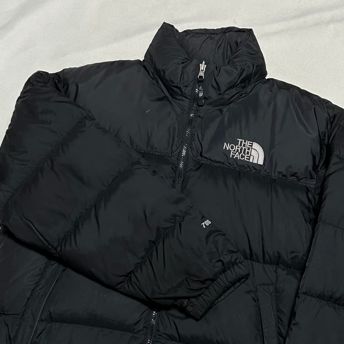 100 노스페이스 700 눕시 구스다운 무광블랙 패딩 상품이미지1