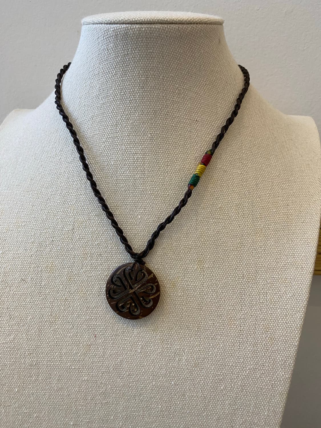 에스닉 무드 우드 나무 팬던트 목걸이 상품이미지1