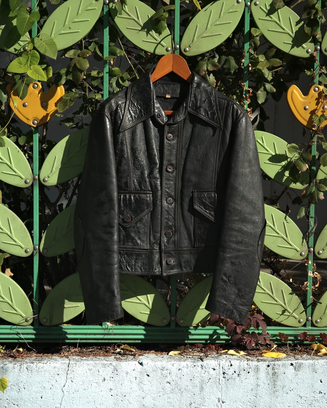 70‘s 빈티지 대거 카라 크롭 레더 자켓 상품이미지1