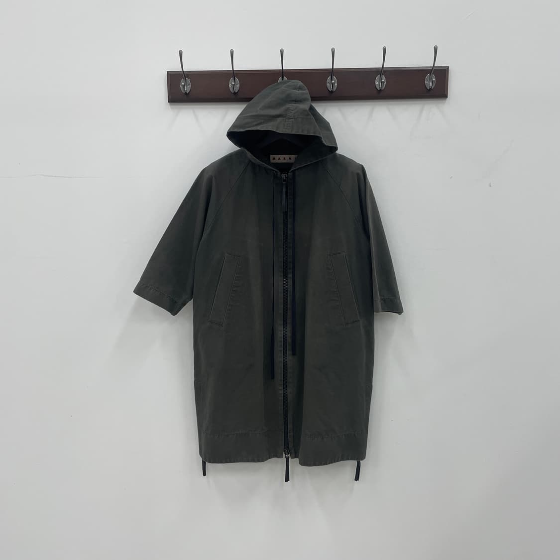 마르니 후드 반팔 하프 코트 상품이미지1