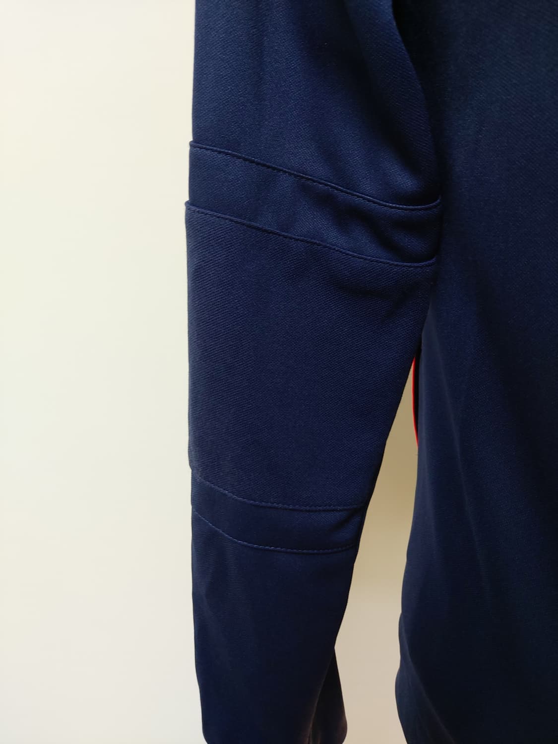 아디다스 퍼포먼스 트랙탑 져지 (95)

 상품이미지4