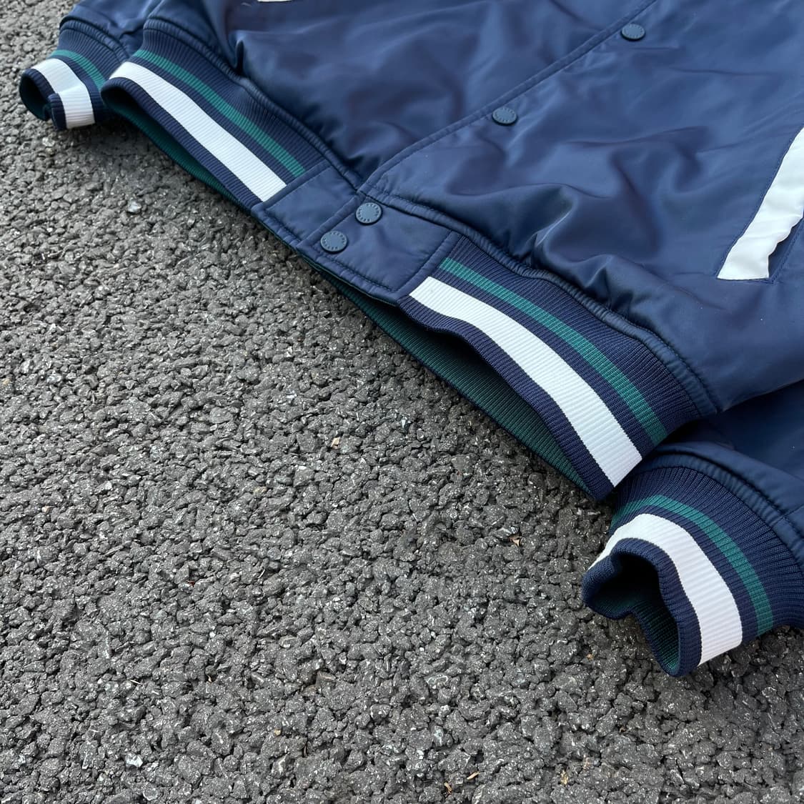 Reebok Reversible Varsity Jacket 상품이미지5