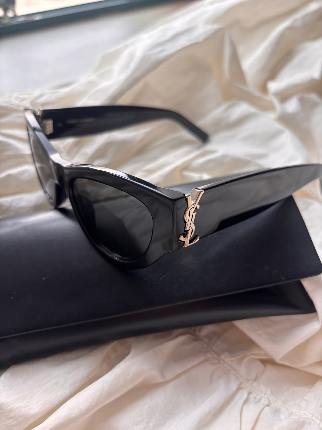 입생로랑 sl m94 선글라스  상품이미지1