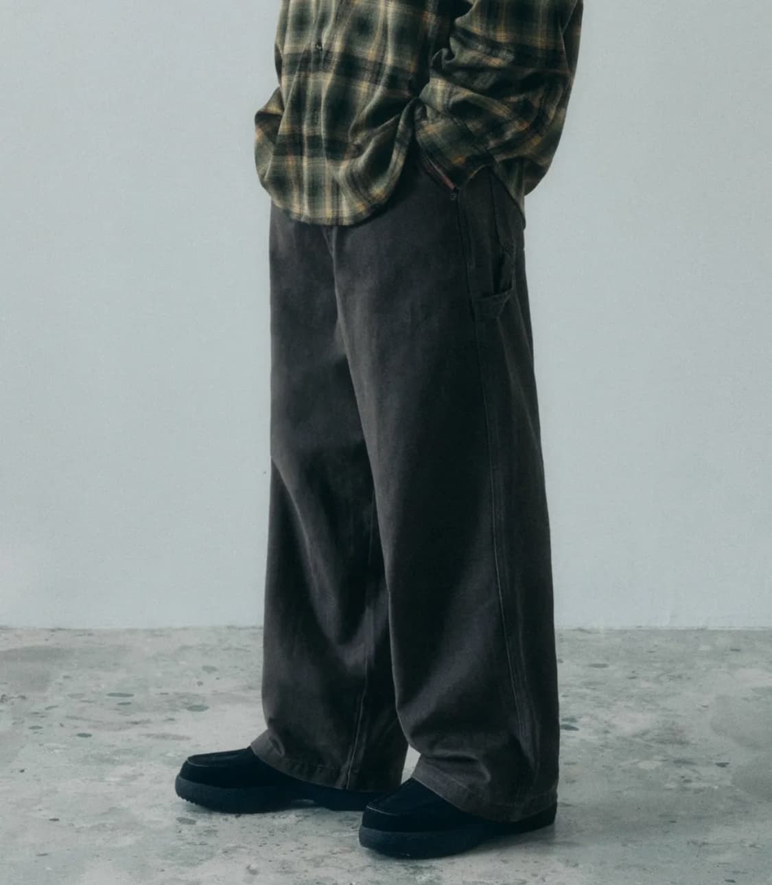 [M] 코드그라피 원턱 카펜터 팬츠 차콜 상품이미지1