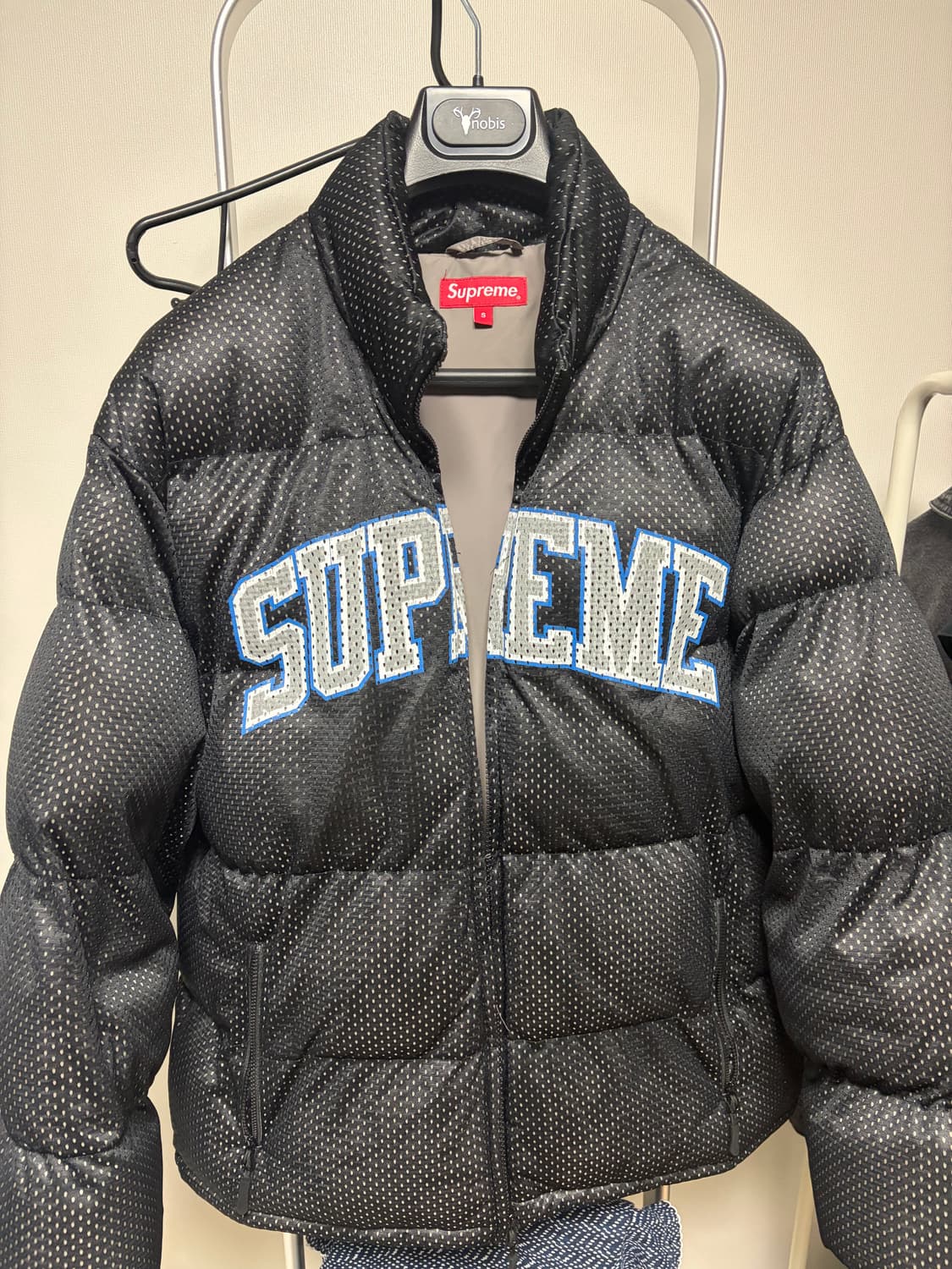 슈프림 패딩 105 상품이미지1