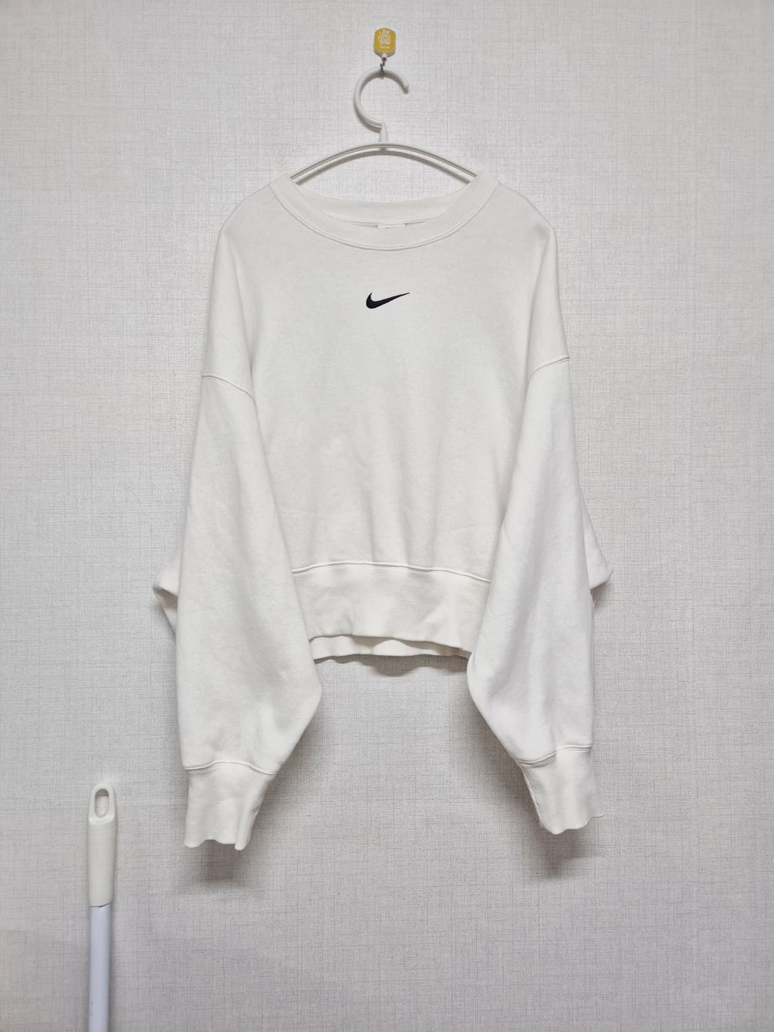 나이키 스우시 크롭 맨투맨 상품이미지1