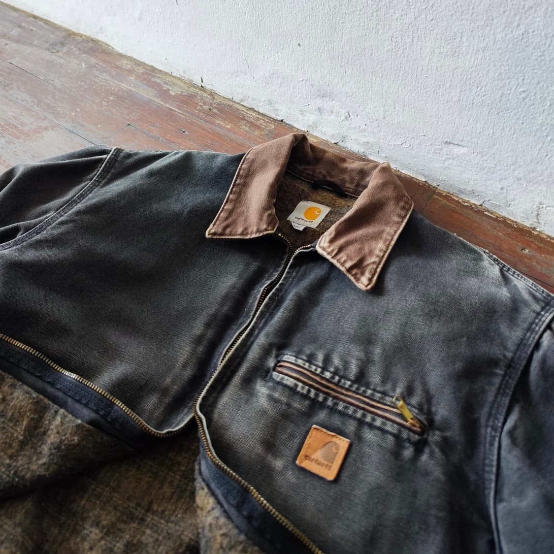 OG Carhartt J97 BLK Detroit Jacket 칼하트 상품이미지7