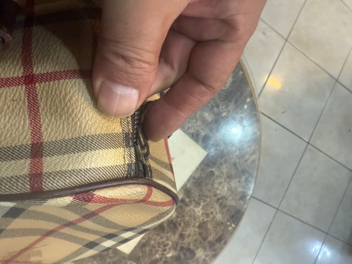 정품 버버리 노바체크 토트백 팝니다 상품이미지9