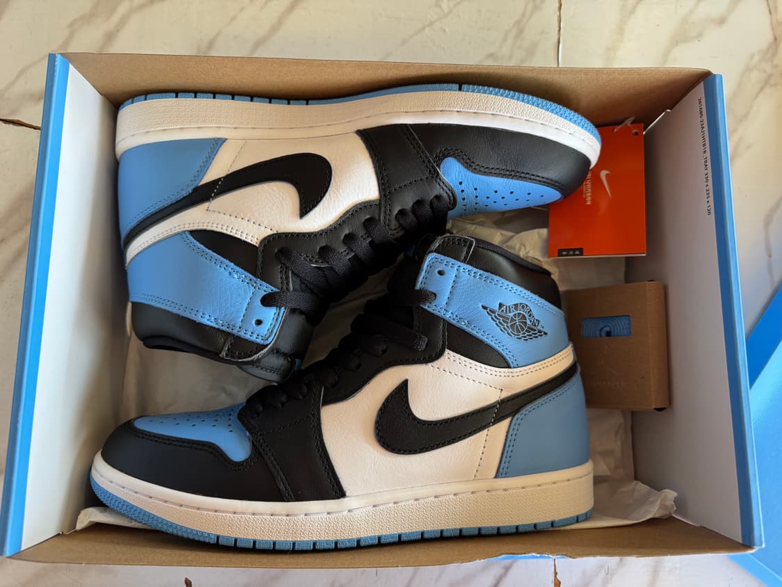 조던1 레트로 하이 OG 유니버시티 블루(2023) 265 팝니다 상품이미지6