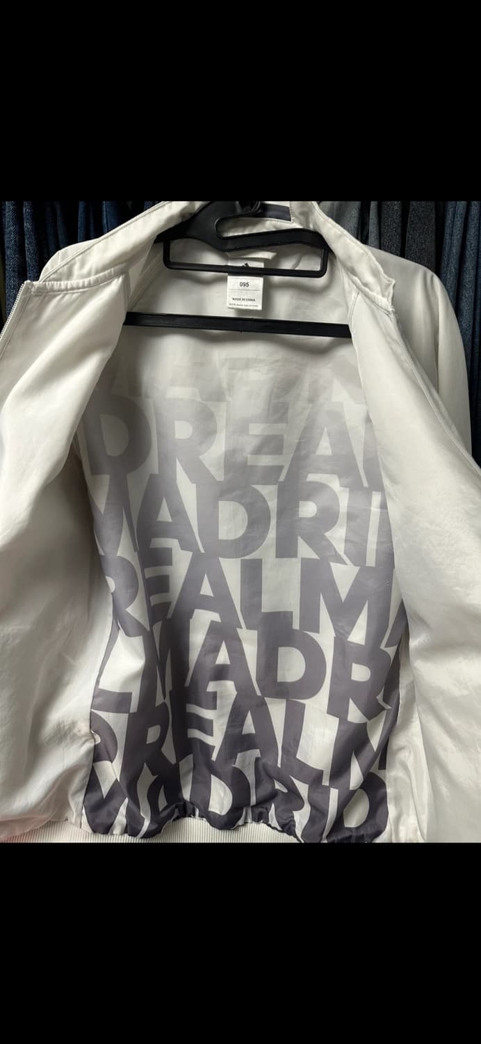 레알마드리드 바람막이 집업 상품이미지3