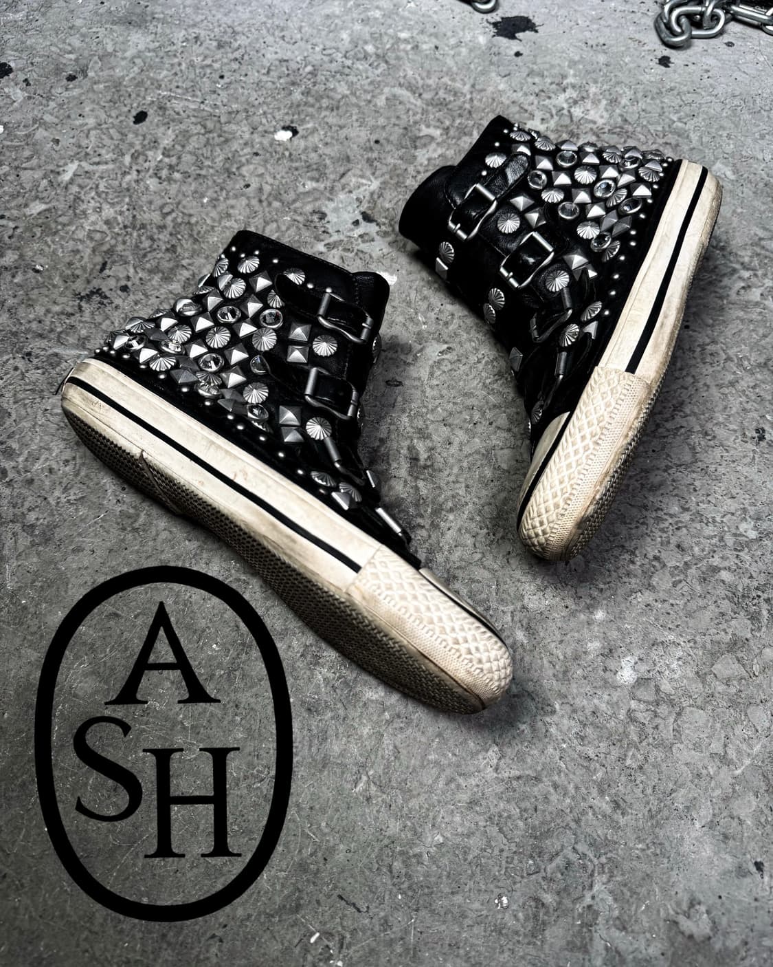 ASH – Studded Leather High-top Sneakers  상품이미지1