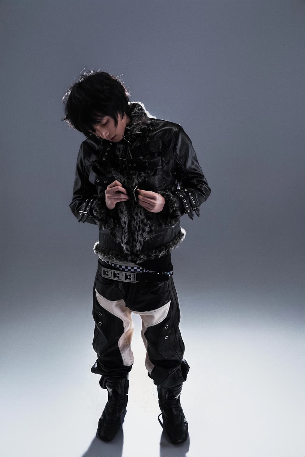 투톤 레더 믹스 바이커 팬츠 상품이미지1