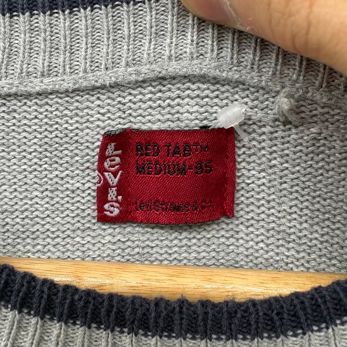 리바이스 그레이 니트 긴팔티 남/M 상품이미지3